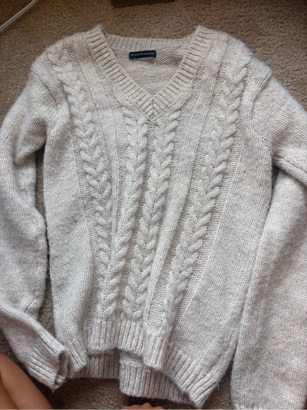 Brandy Melville Men's Cream Cable-Knit V-Neck Sweater